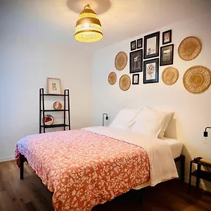 40m2-air Conditioning-elevator-underground Parking-self Checkin! Climatise 40m2-ascenseur-parking Souterrain -arrivee Autonome Apartment
